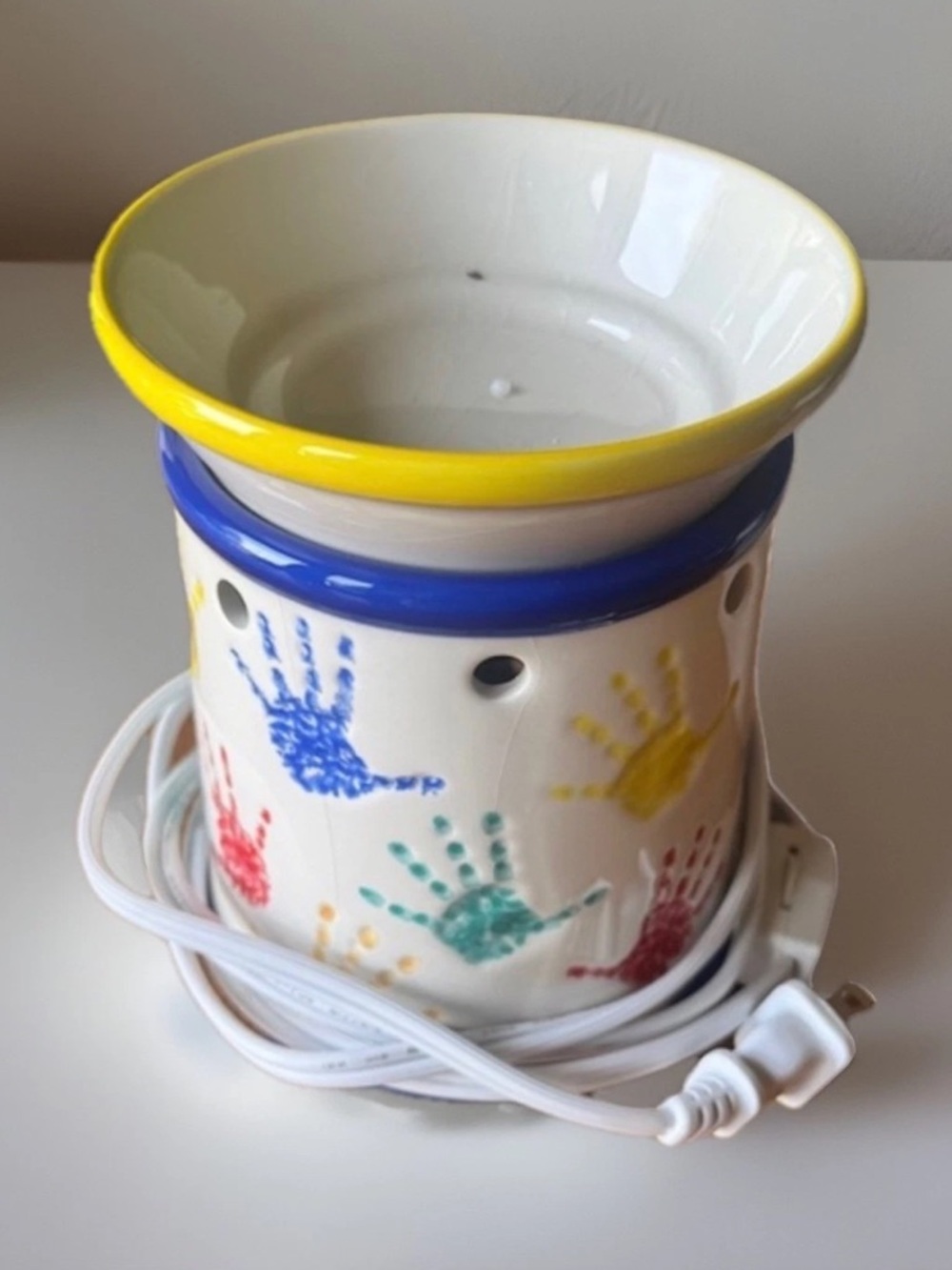 NEW Scentsy Sunshine Kids 2010 Rare Retired Charitable Cause Full Size Warmer